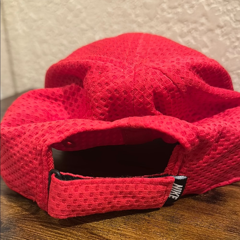Infant Nike Red Mesh Cap - Picture 2 of 4